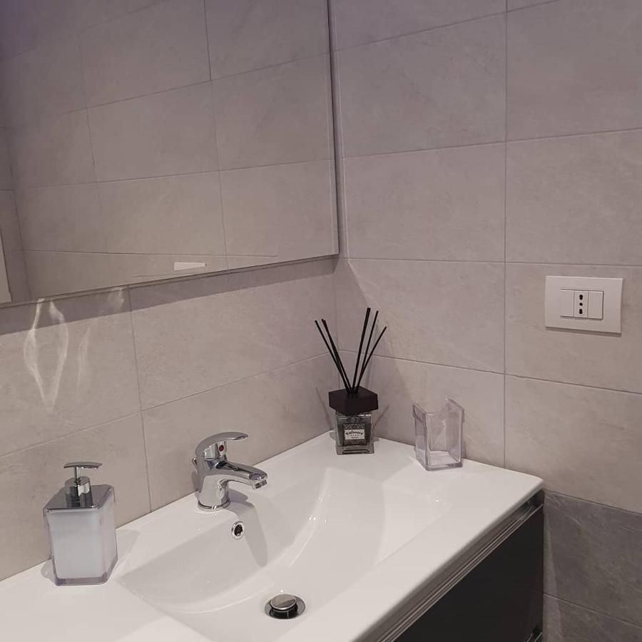 2B Fifteen Floor Suite Napoli Zewnętrze zdjęcie